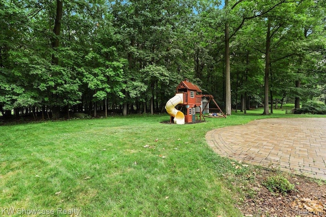 5152 Shenandoah Ct, West Bloomfield, MI 48323 - view of green lawn featuring a playground