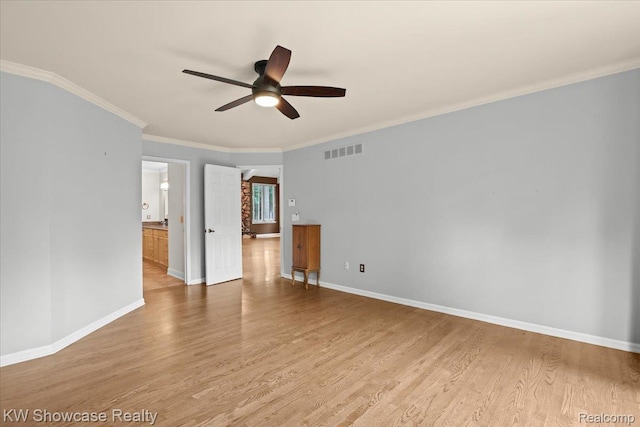 5152 Shenandoah Ct, West Bloomfield, MI 48323 - empty room featuring ceiling fan, light wood-style flooring, and crown molding