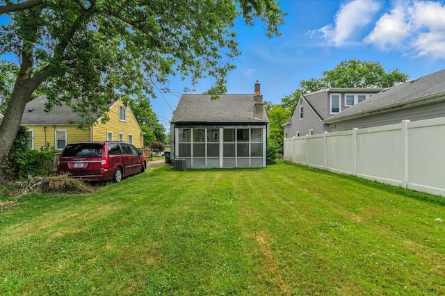2251 Gardner Ave, Berkley, MI 48072 - view of yard featuring a sunroom