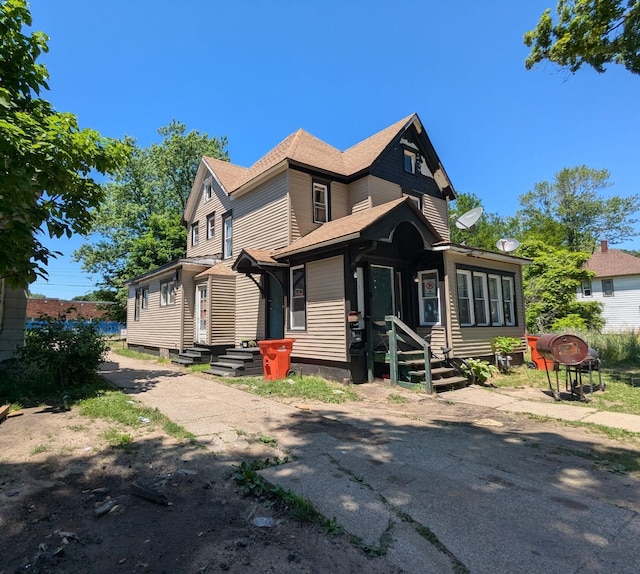 650 Pavone St, Benton Harbor, MI 49022 - photo 4