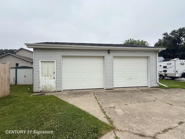 3525 Shattuck Rd, Saginaw, MI 48603 - view of garage