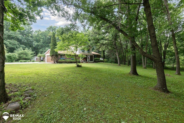 11206 E Atherton Rd, Davison, MI 48423 - view of grassy yard