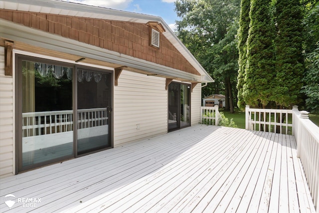 11206 E Atherton Rd, Davison, MI 48423 - view of wooden deck