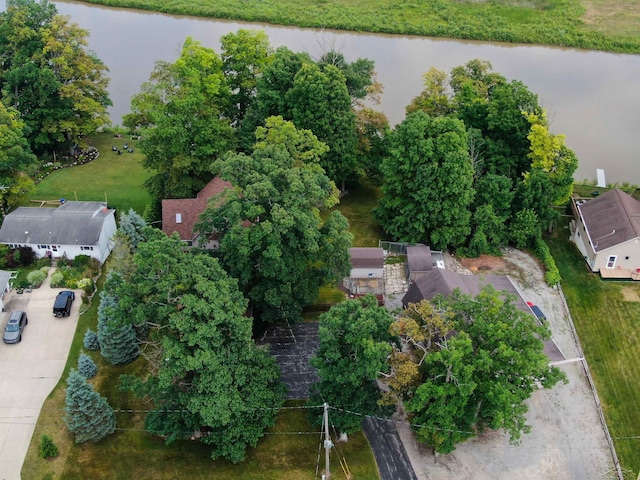 5370 N Lake Sanford Rd, Sanford, MI 48657 - aerial view of property's location featuring a nearby body of water