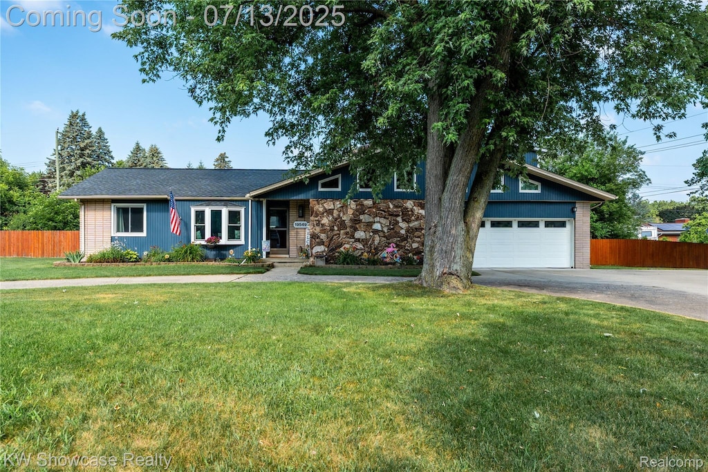 19549 Flamingo Blvd, Livonia, MI 48152 - photo 1