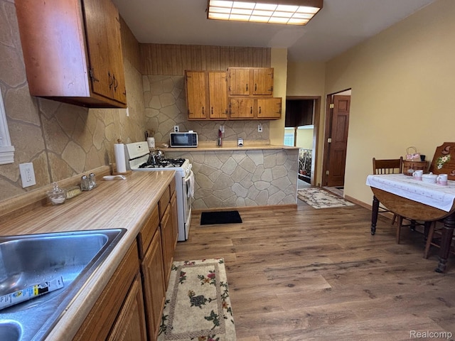 1756 2nd St, Wyandotte, MI 48192 - photo 7