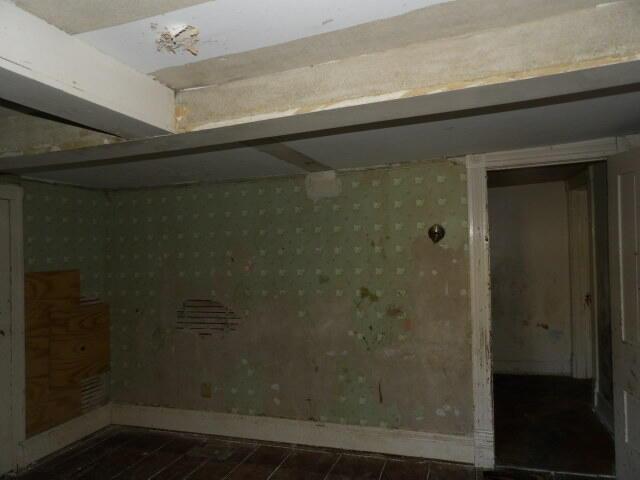 209 E High St, Union City, MI 49094 - view of empty room
