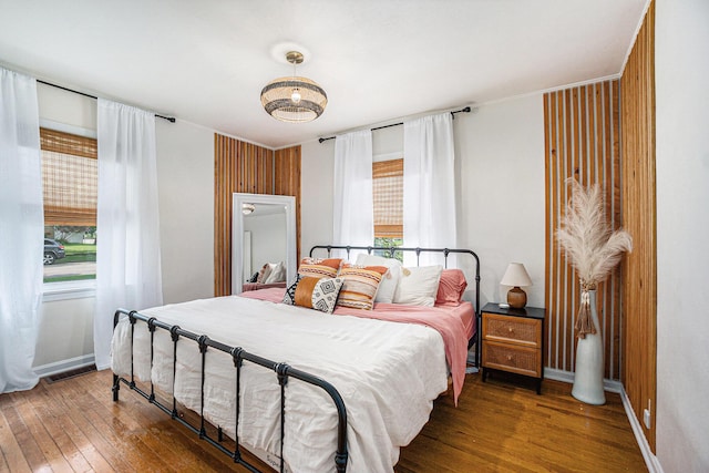 1805 Cambridge Dr, Kalamazoo, MI 49001 - bedroom featuring wood-type flooring and baseboards