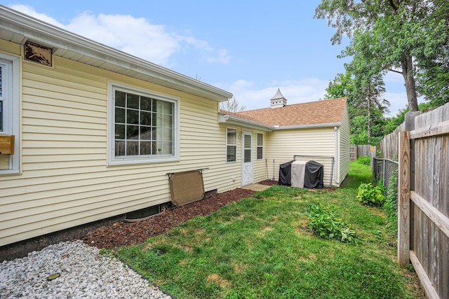 1805 Cambridge Dr, Kalamazoo, MI 49001 - view of fenced yard