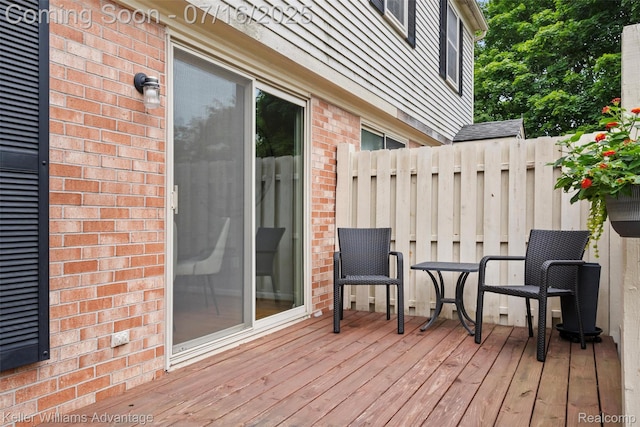 7741 Lake Ridge Dr, Commerce Twp, MI 48327 - view of wooden terrace