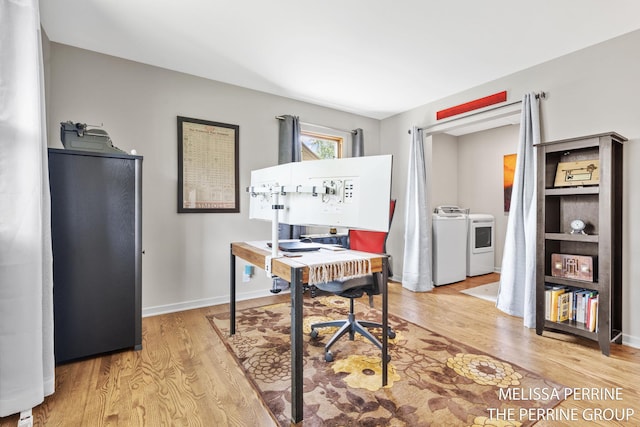 116 Loch Lomond Ave NE, Grand Rapids, MI 49546 - office featuring independent washer and dryer and light wood-style floors