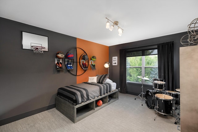 3909 Sandpiper Dr, Troy, MI 48083 - carpeted bedroom featuring baseboards