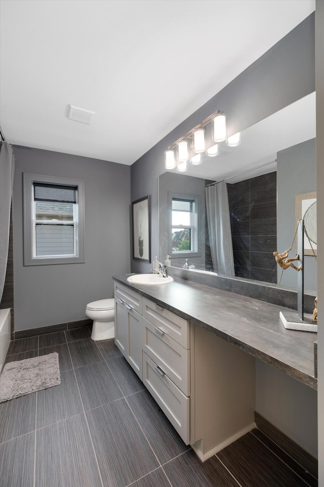 3909 Sandpiper Dr, Troy, MI 48083 - full bathroom featuring vanity and shower / bath combination with curtain