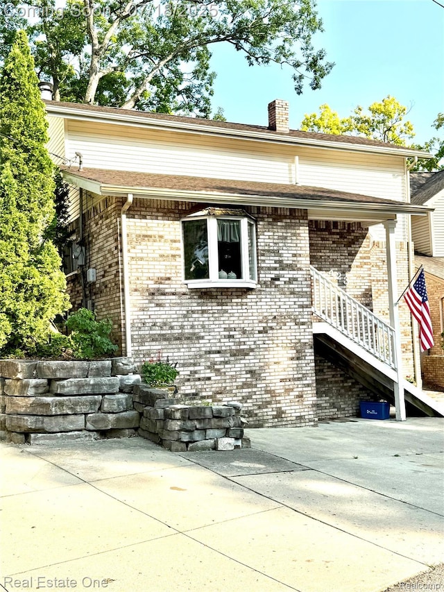 423 Shady Oaks St, Lake Orion, MI 48362 - photo 2
