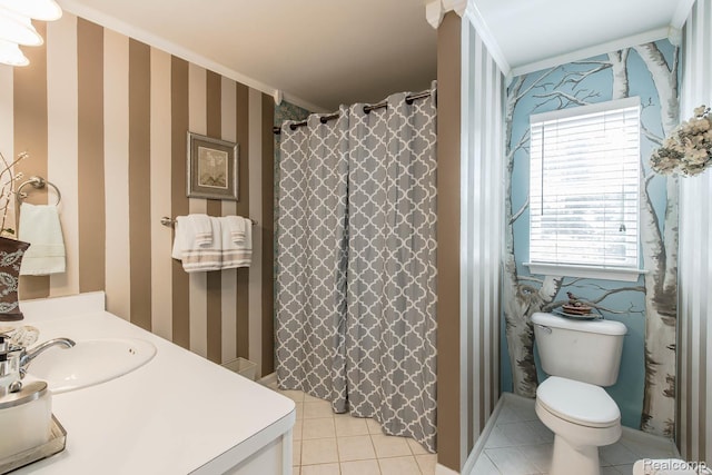 4500 Red Oak Blvd, Waterford, MI 48329 - full bath with wallpapered walls, vanity, tile patterned floors, a shower with curtain, and crown molding