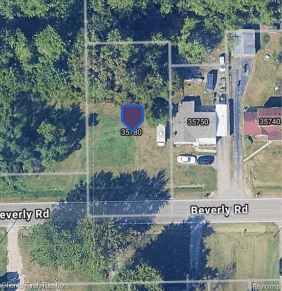 35780 Beverly Rd, Wayne, MI 48174