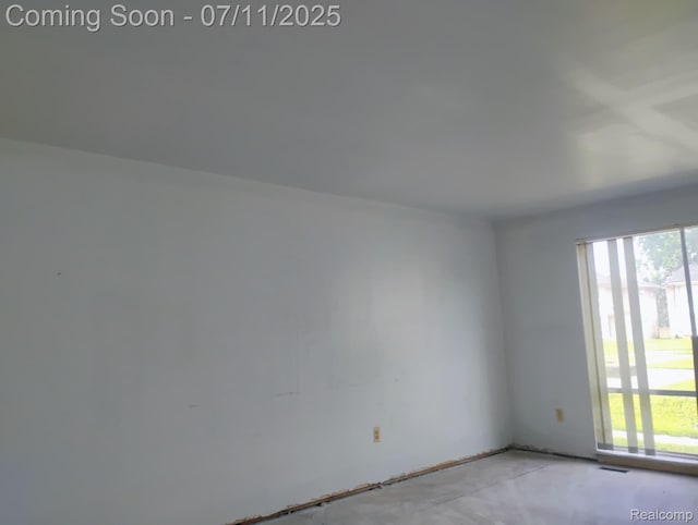 22100 Dante St, Troy, MI 48237 - photo 8