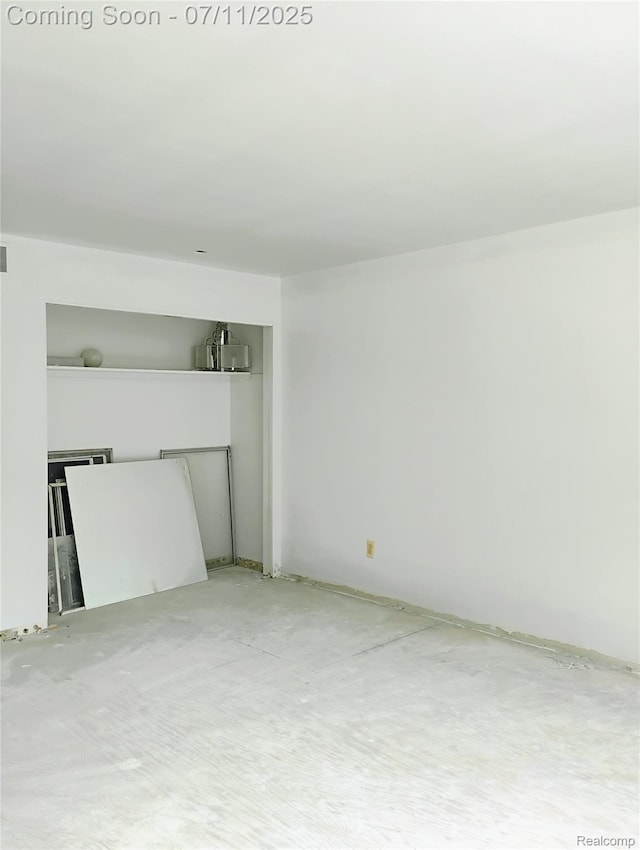 22100 Dante St, Troy, MI 48237 - photo 7