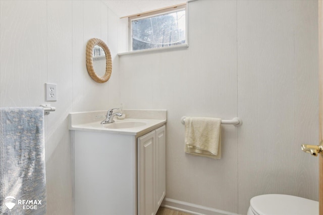 501 Lafayette St, Flint, MI 48503 - bathroom featuring vanity and toilet
