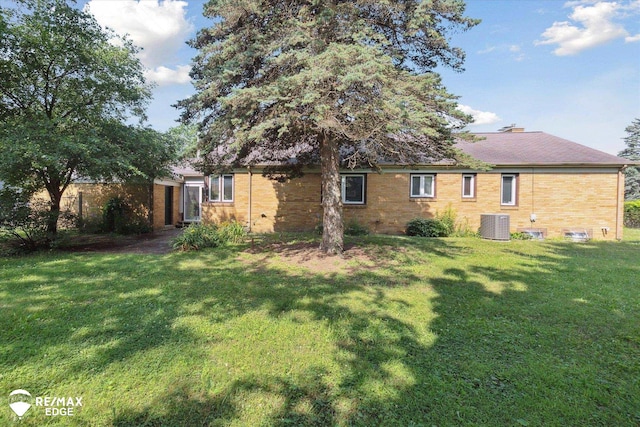501 Lafayette St, Flint, MI 48503 - back of house with brick siding