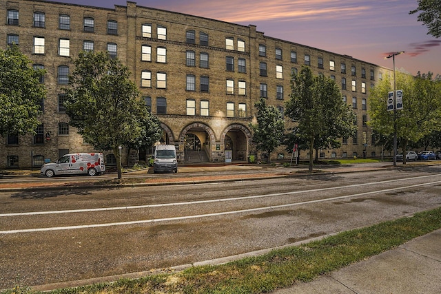 940 Monroe Ave NW Unit 416, Grand Rapids, MI 49503 - view of property at dusk