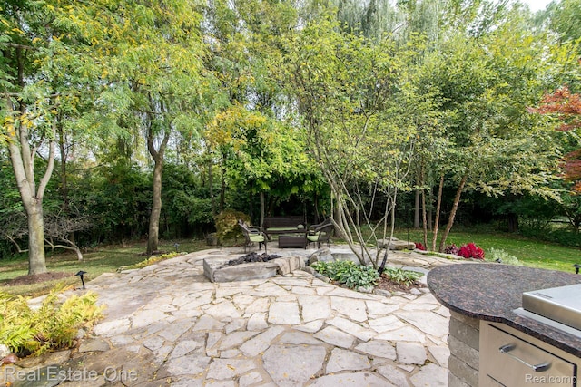 4088 Parkstone Ct, Troy, MI 48098 - photo 14