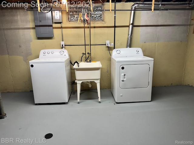 32120 Glen St, Westland, MI 48186 - laundry area with independent washer and dryer and electric panel