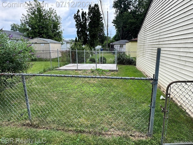 32120 Glen St, Westland, MI 48186 - view of fenced backyard