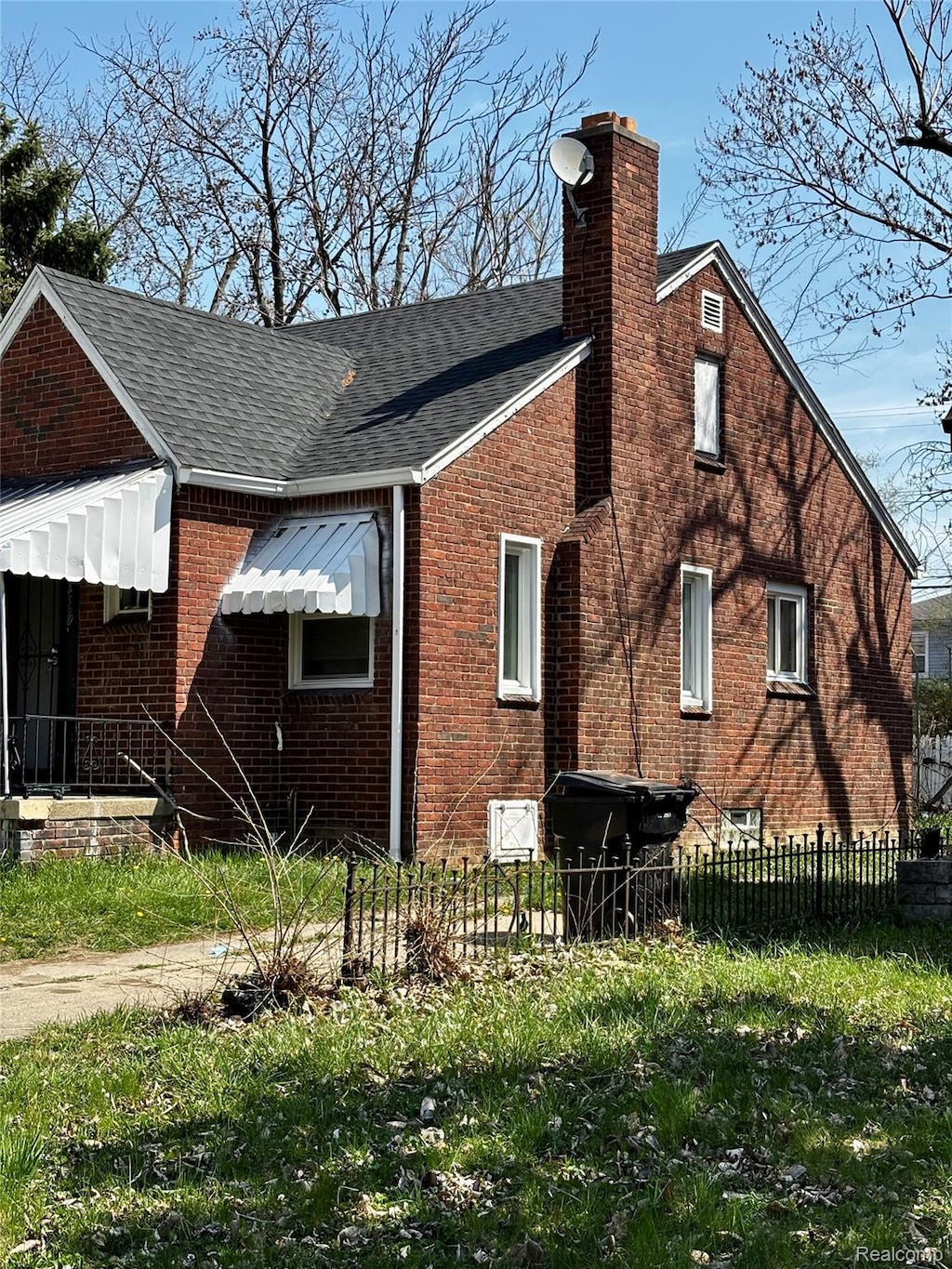 14590 Hubbell St, Detroit, MI 48227 - photo 2