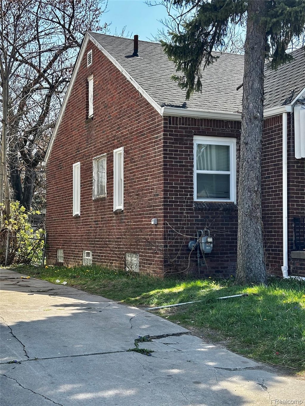 14590 Hubbell St, Detroit, MI 48227 - photo 3