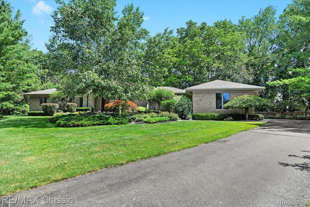 4160 Rolling Pines Ct, Commerce Twp, MI 48382 - photo 4