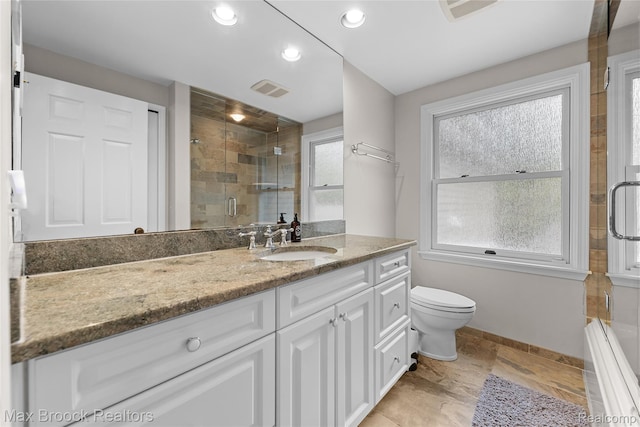 639 N Glenhurst Dr, Birmingham, MI 48009 - full bath featuring vanity and recessed lighting