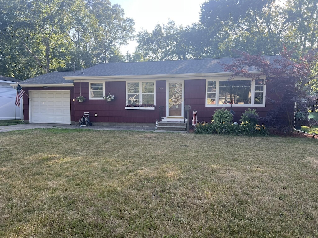 2415 Estes St, Muskegon, MI 49441 - photo 1
