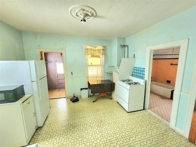 3209 Lockwood St, Detroit, MI 48210 - photo 5