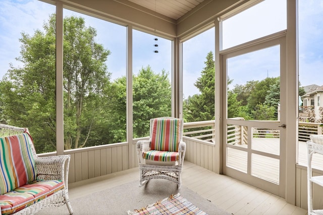 5 Mission Rdg, Frankenmuth, MI 48734 - sunroom / solarium featuring wood finished floors