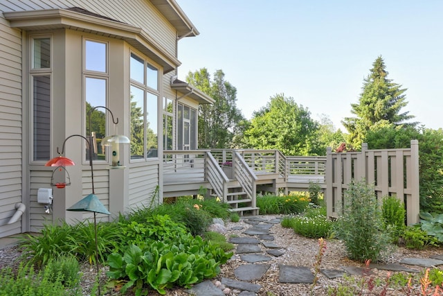 5 Mission Rdg, Frankenmuth, MI 48734 - view of yard featuring a wooden deck and a sunroom