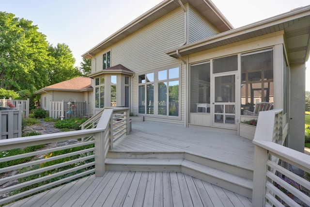 5 Mission Rdg, Frankenmuth, MI 48734 - deck featuring a sunroom