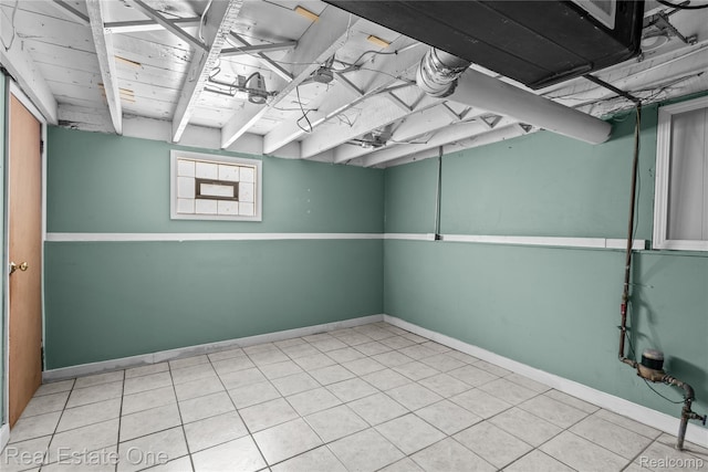 212 La Plaza Ct, Royal Oak, MI 48073 - below grade area featuring baseboards