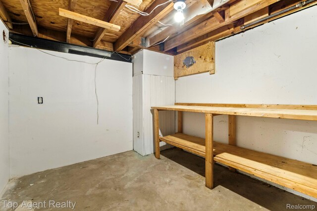 6318 Helen St, Garden City, MI 48135 - photo 23