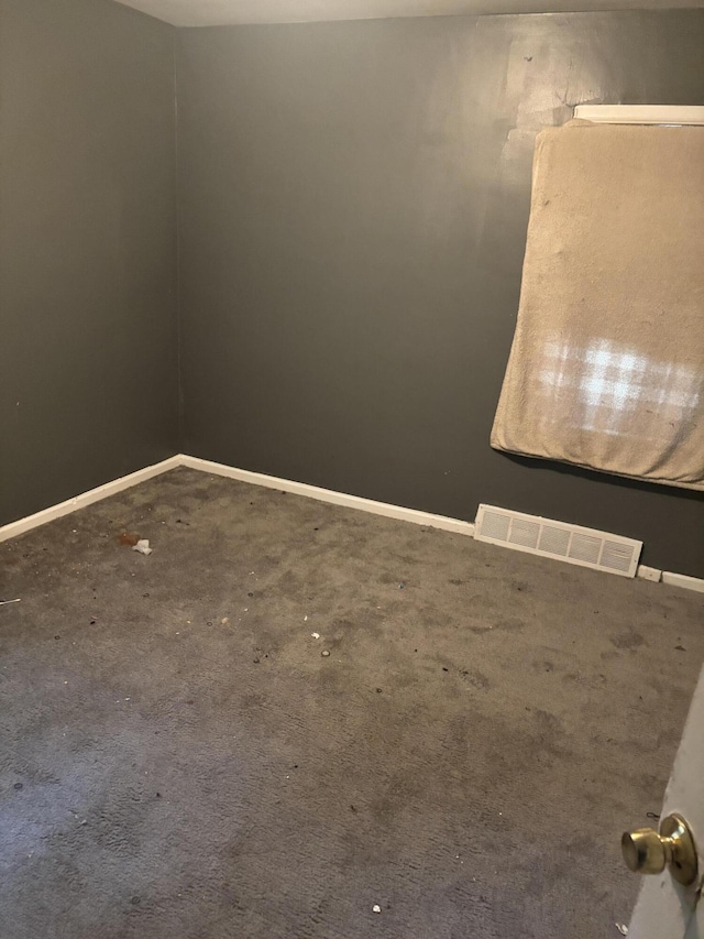 20026 Avon Ave, Detroit, MI 48219 - unfurnished room with baseboards and carpet flooring