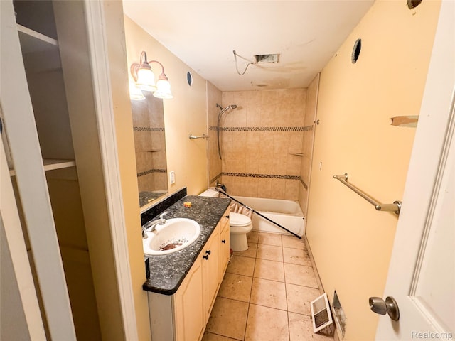 7889 Chilson Rd, Hamburg, MI 48169 - bathroom with vanity, tub / shower combination, and tile patterned flooring