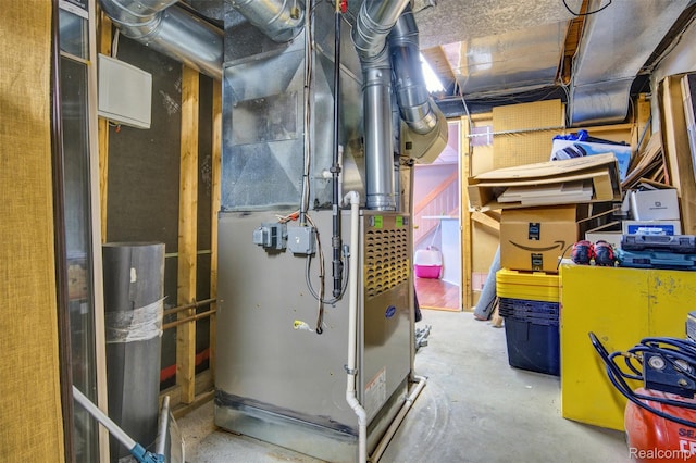 584 Cambridge Way, Bloomfield Hills, MI 48304 - utility room featuring heating unit