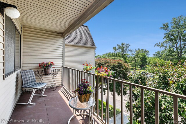 3835 Lone Pine Rd, West Bloomfield, MI 48323 - photo 18