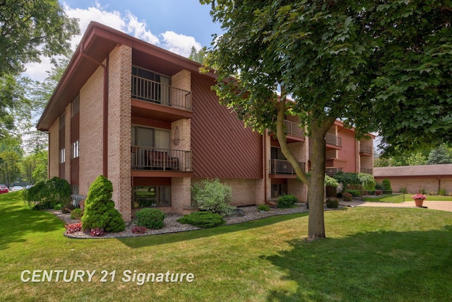 4515 Gratiot Rd, Saginaw, MI 48638 - view of building exterior