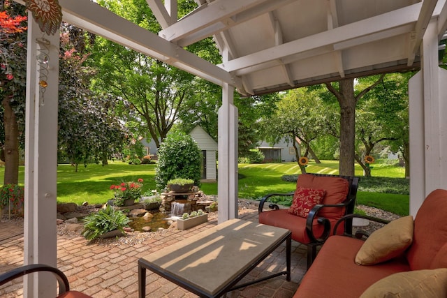 516 Zehnder Dr, Frankenmuth, MI 48734 - view of patio / terrace