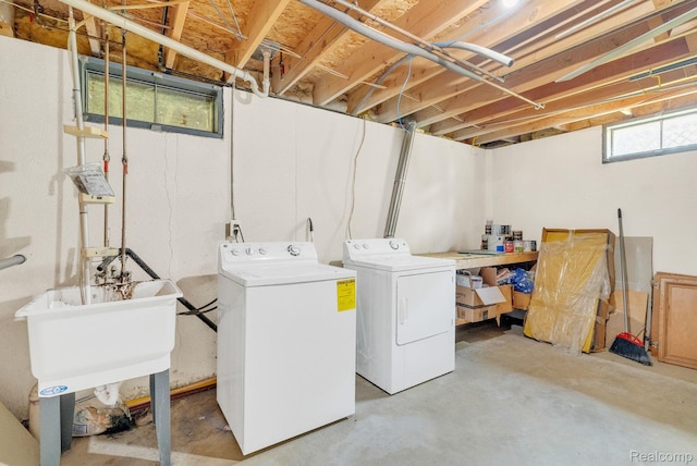 35057 Markey St, Westland, MI 48186 - laundry area with washer and dryer