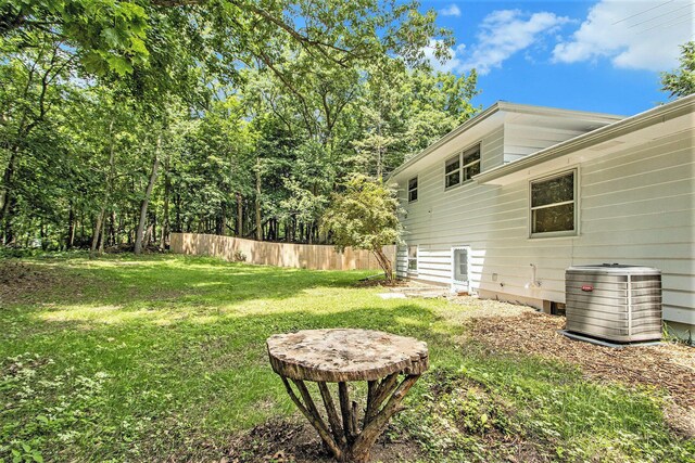 3912 Robin Ln, Kalamazoo, MI 49008