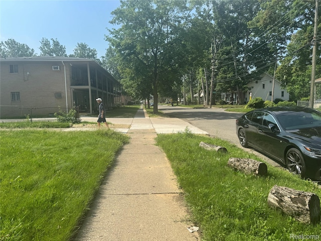 17416 Bentler St, Detroit, MI 48219 - view of yard