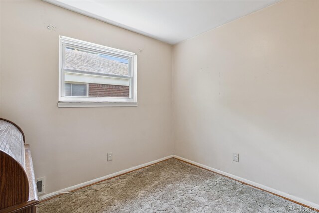 386 Shore Dr, Lincoln Park, MI 48146 - photo 32