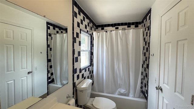71 Cloveridge Dr, Troy, MI 48084 - bathroom with shower / bath combo with shower curtain, vanity, and tile walls